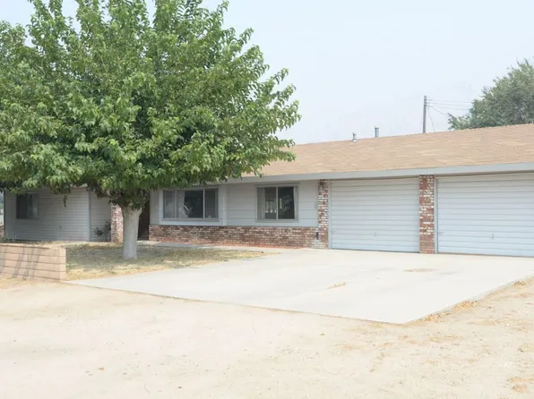 2840 Pinon St, Lake Isabella, CA 93240