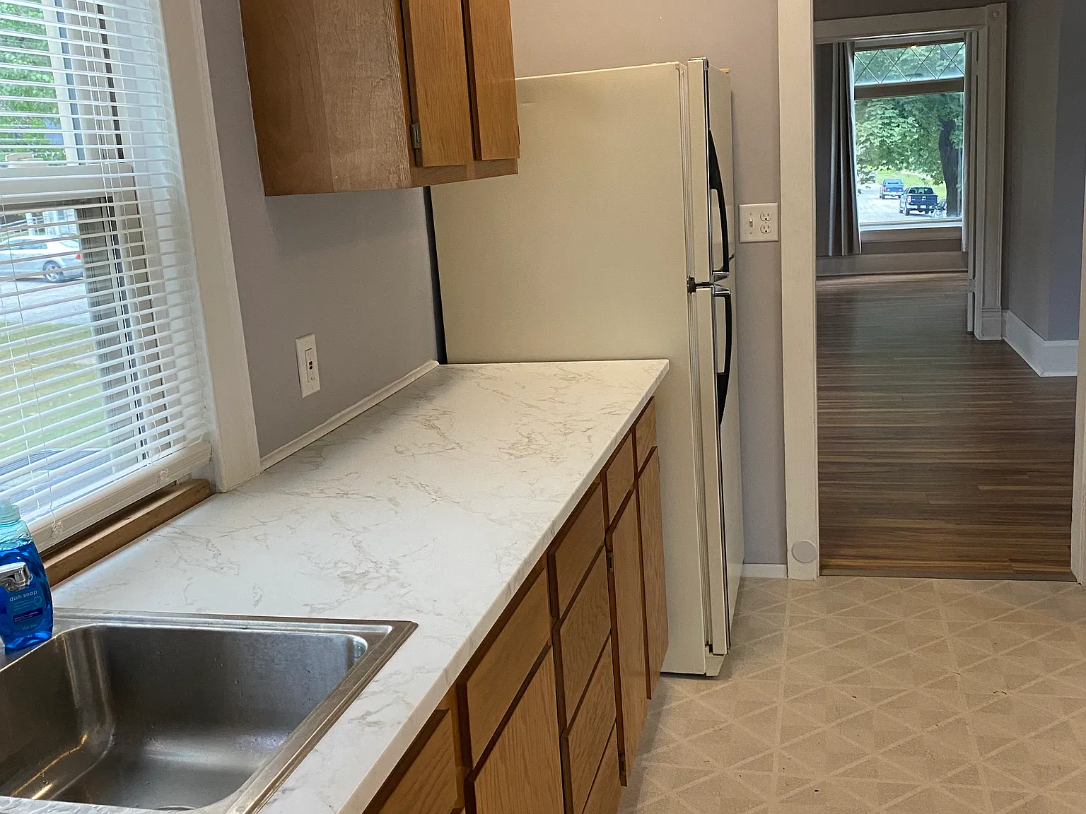 500 N Pine St — Photo 2