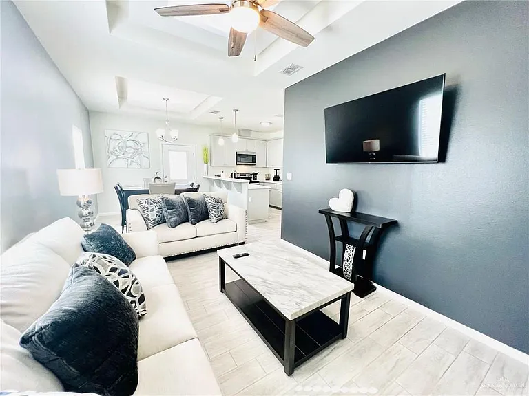 4729 Magnolia Ave #4 — Photo 15