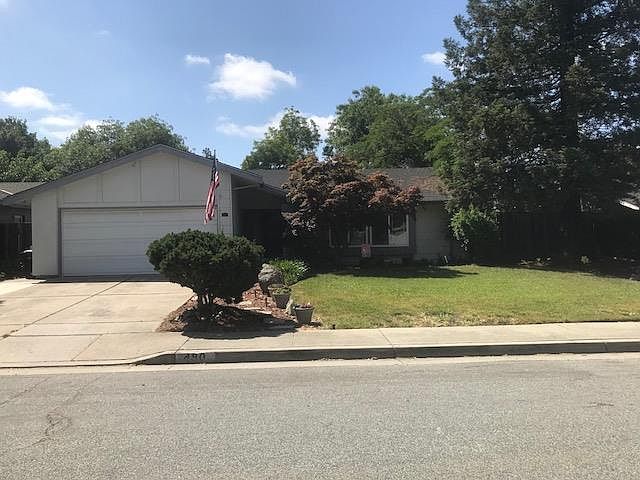 1st image of 480 Fullerton Ct