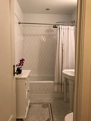 Rented by Keller Williams NYC | media 26