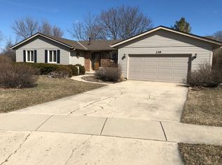 239 Brookside Dr, Elgin, IL 60123