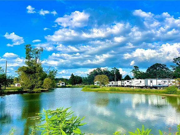 4th image of 6111 Bayou Black Dr