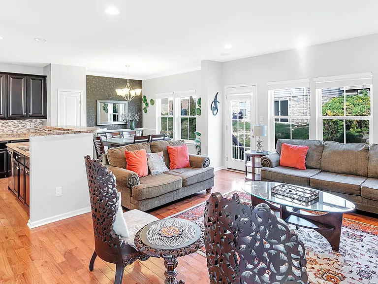 792 Village Club Dr — Photo 17