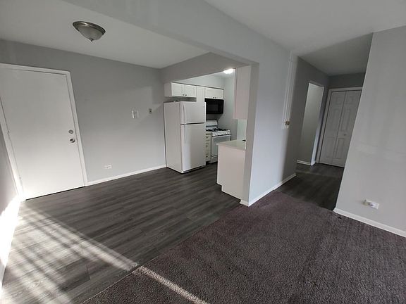 5th image of 11245 S Harlem Ave APT C10
