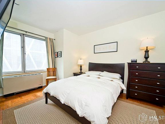 5th image of 301 E 57th St #28F