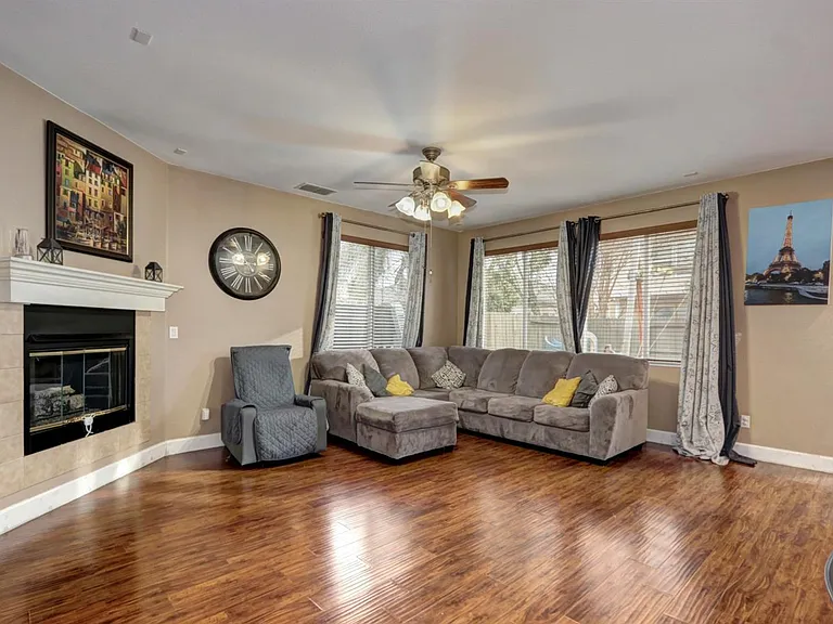 1817 Redondo Rd — Photo 9