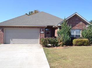 1617 N Shetland Dr, Fayetteville, AR 72704