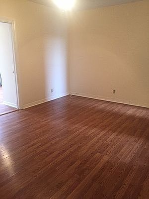 3rd image of 536 Graham Ave #6