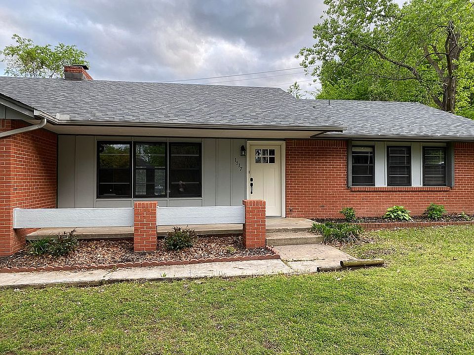 1st image of 1517 Maplewood Dr
