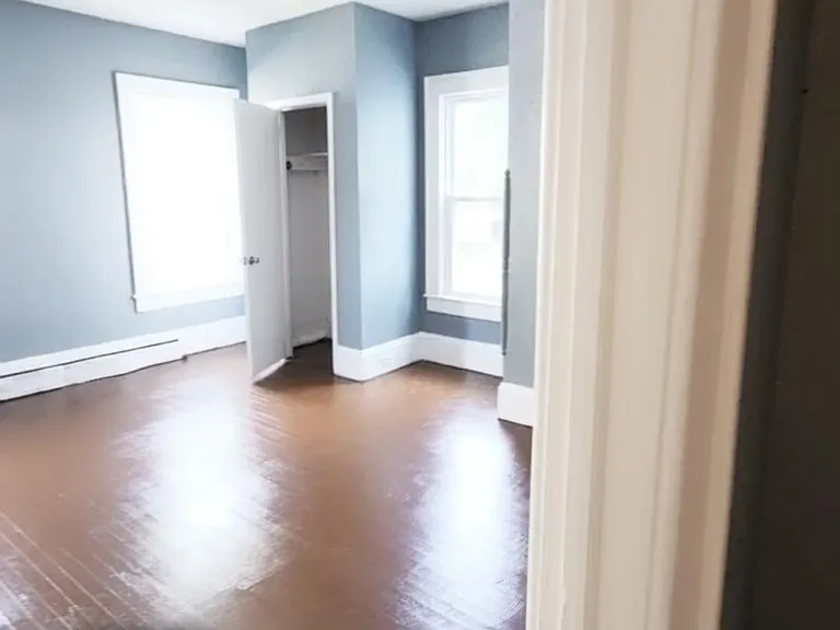 604 Wentworth St #1 — Photo 8