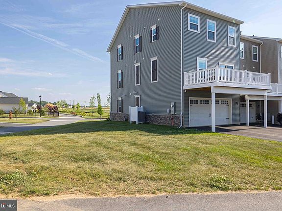5th image of 427 Swede Landing Ln