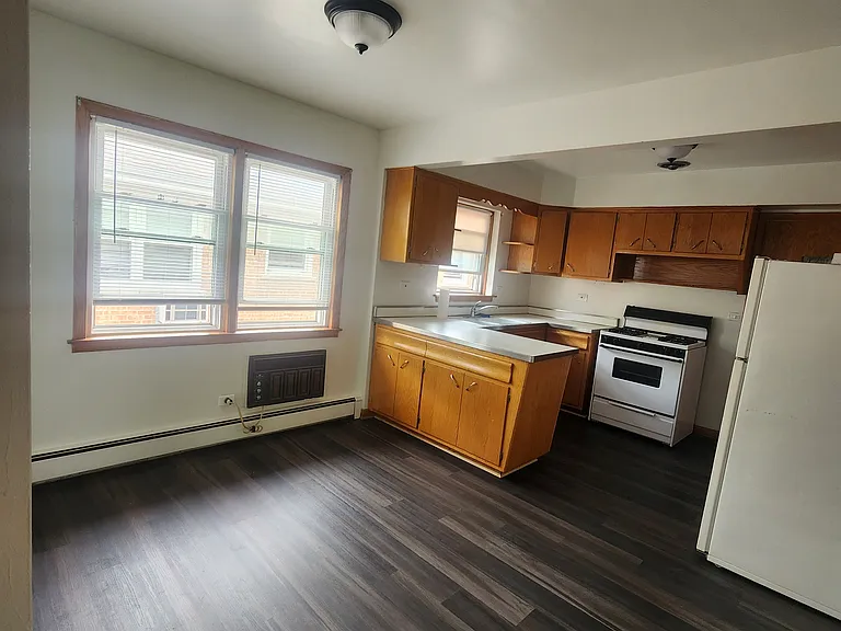 8926 N Wisner St #2 — Photo 15