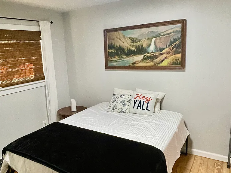710 Clinton St — Photo 4