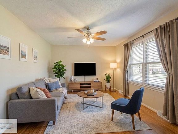 3rd image of 6038 Kenridge Cir