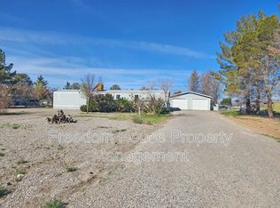 80 Stanley Dr, Pahrump, NV 89048