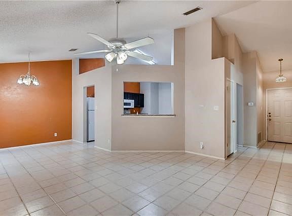 4th image of 1303 Elm Forest Dr