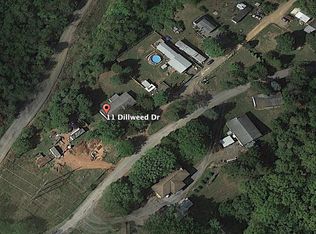 11 Dillweed Dr, Falling Waters, WV 25419