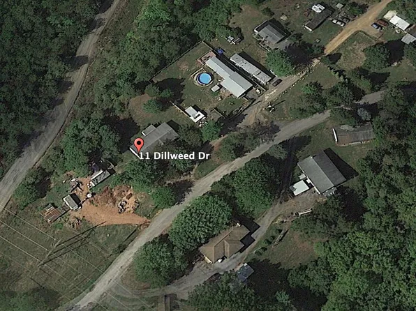 11 Dill Weed Dr, Falling Waters, WV 25419