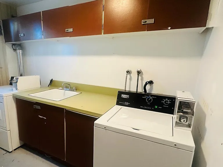 34 Berczy St #103 — Photo 16