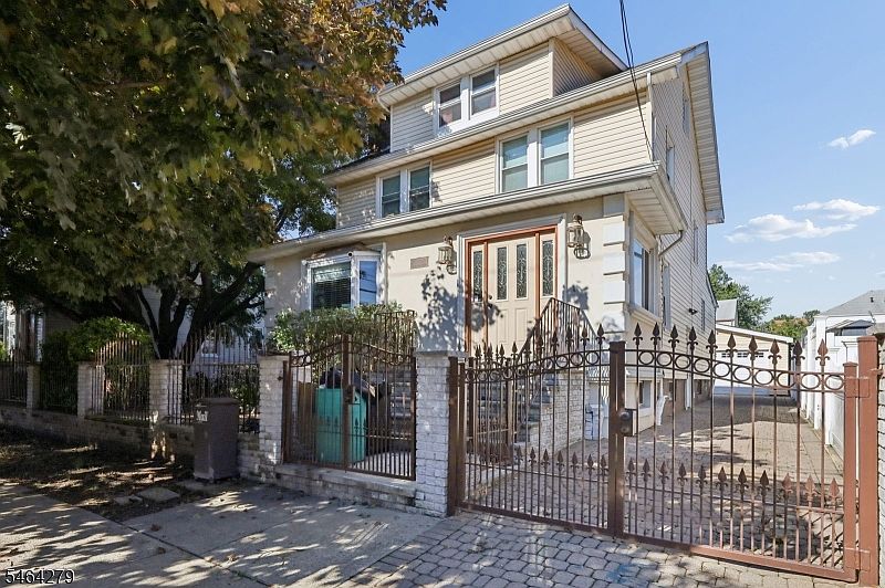 1st image of 233 15 STREET