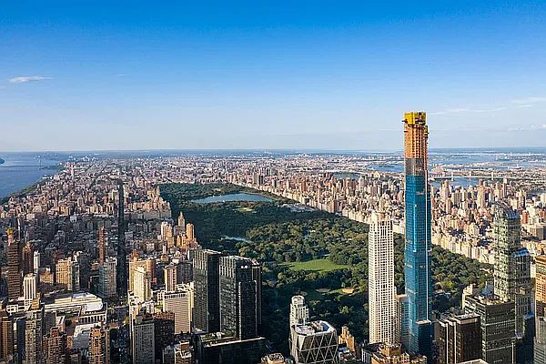 1st image of 80 Columbus Cir #67D