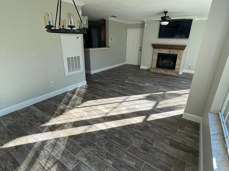 937 Birmingham Ct #105 — Photo 4