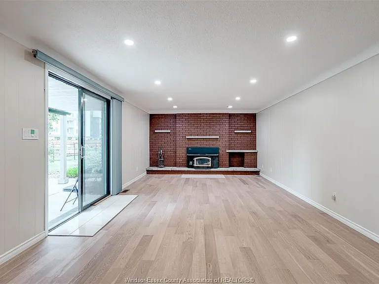 398 Brighton Rd — Photo 24