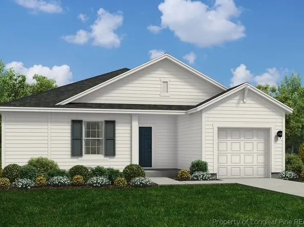 51 Placard Dr, Spring Lake, NC 28390