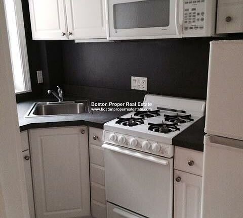 151 Park Dr. #14 Boston - Fenway Unit Photo 2