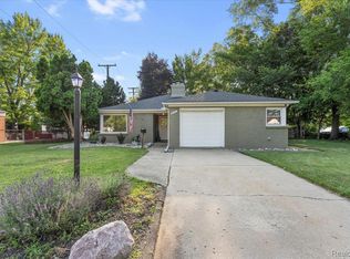 9036 Reeck Rd, Allen Park, MI 48101