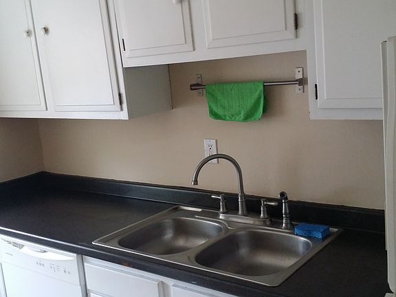 5th image of 2325 W Pensacola St APT 139