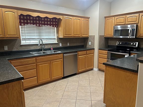 5th image of 308 S Mary Ave E