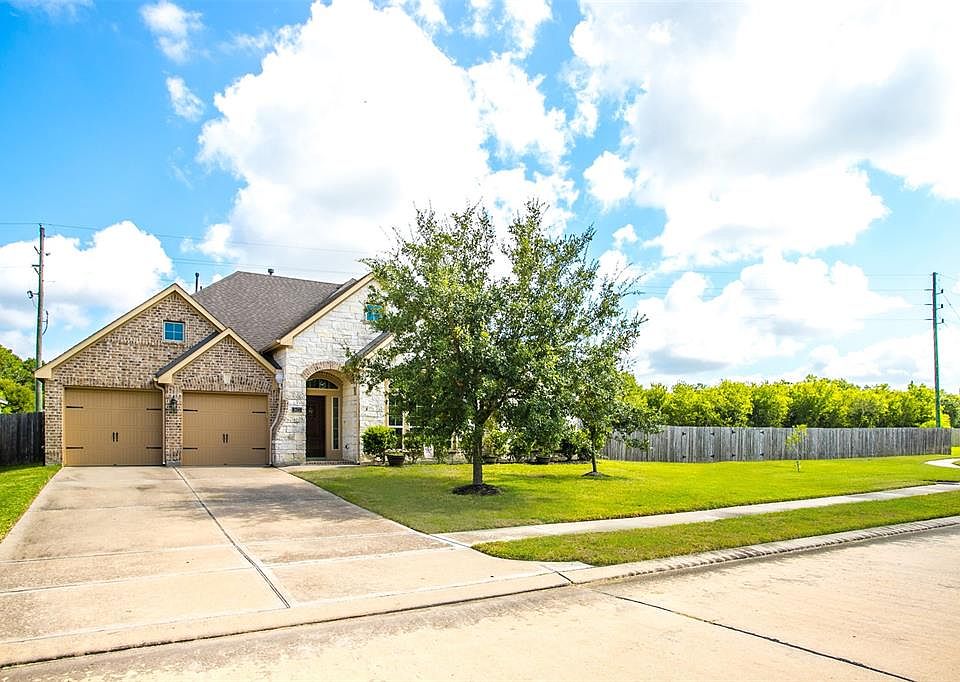 1st image of 5623 Stoneridge Ct