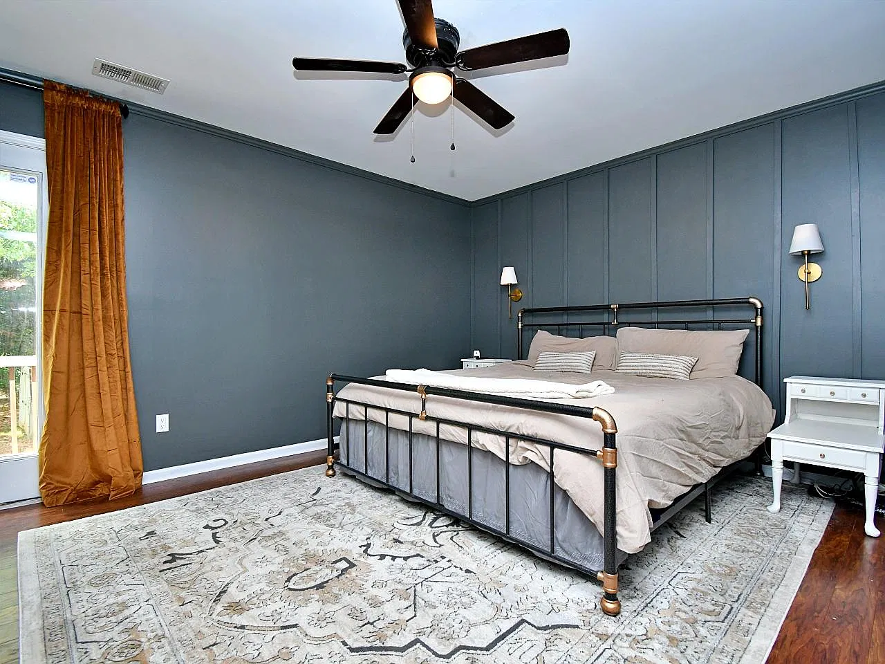 404 Jameson Dr — Photo 4