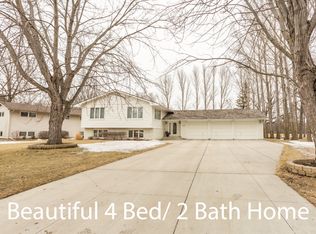 1213 Edgewood Dr, Thief River Falls, MN 56701