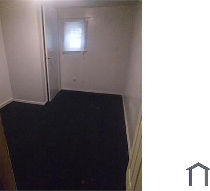 2nd image of 9 Nursery St