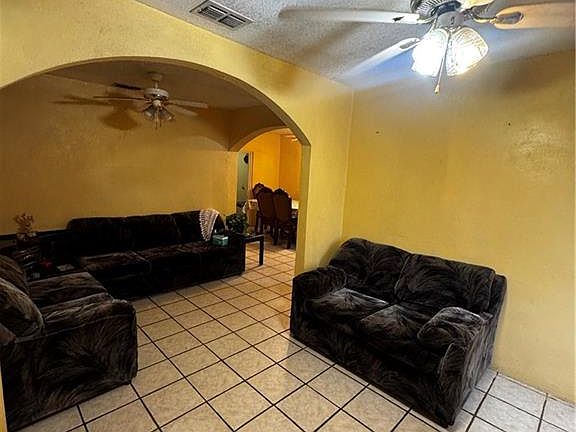 4th image of 195 Naranjo Ave
