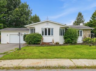 41 Saint Polycarp St, North Stormont, ON K0C1W0