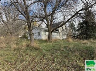 1233 Jewell Ave, Kingsley, IA 51039