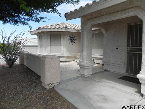 2nd image of 3313 Dolphin Dr