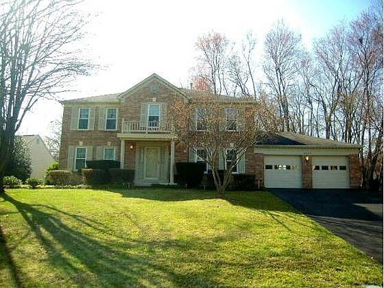 1st image of 15385 Twin Creeks Ct