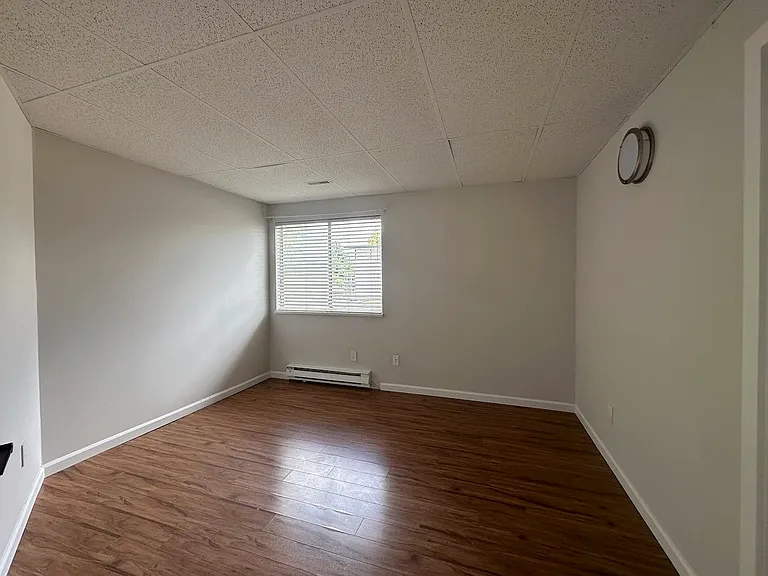 1900X 60th Ave — Photo 4