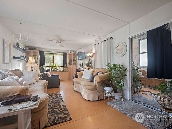 4th image of 7301 NE 175th Street #324