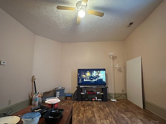 4th image of 619 N Salisbury St