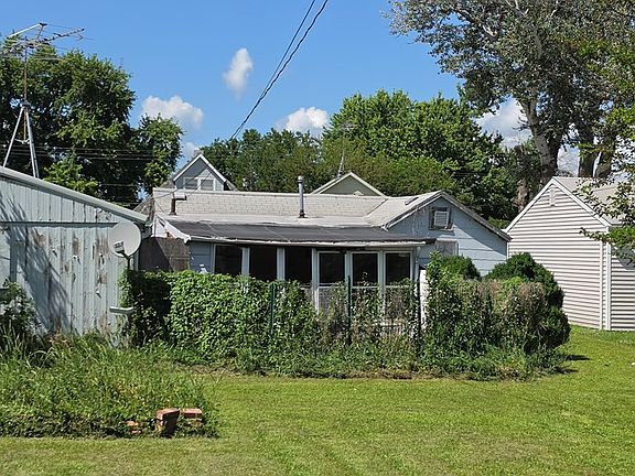 4th image of 2421 Highland Park Ave