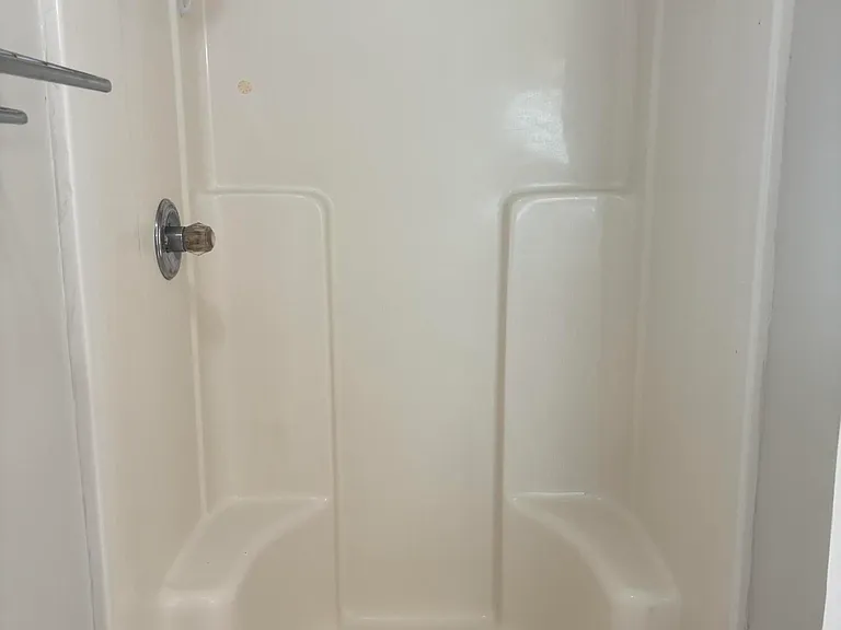 20 Walden Cir — Photo 36