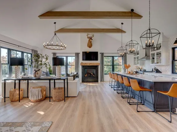 24 Pleasant Place Drive, Holderness, NH 03245