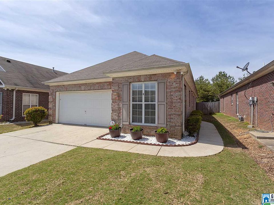 2nd image of 4833 Longmeadow Dr