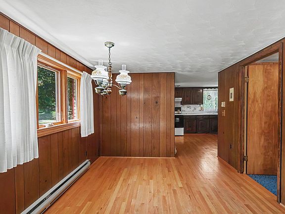 5th image of 9060 Willett Rd